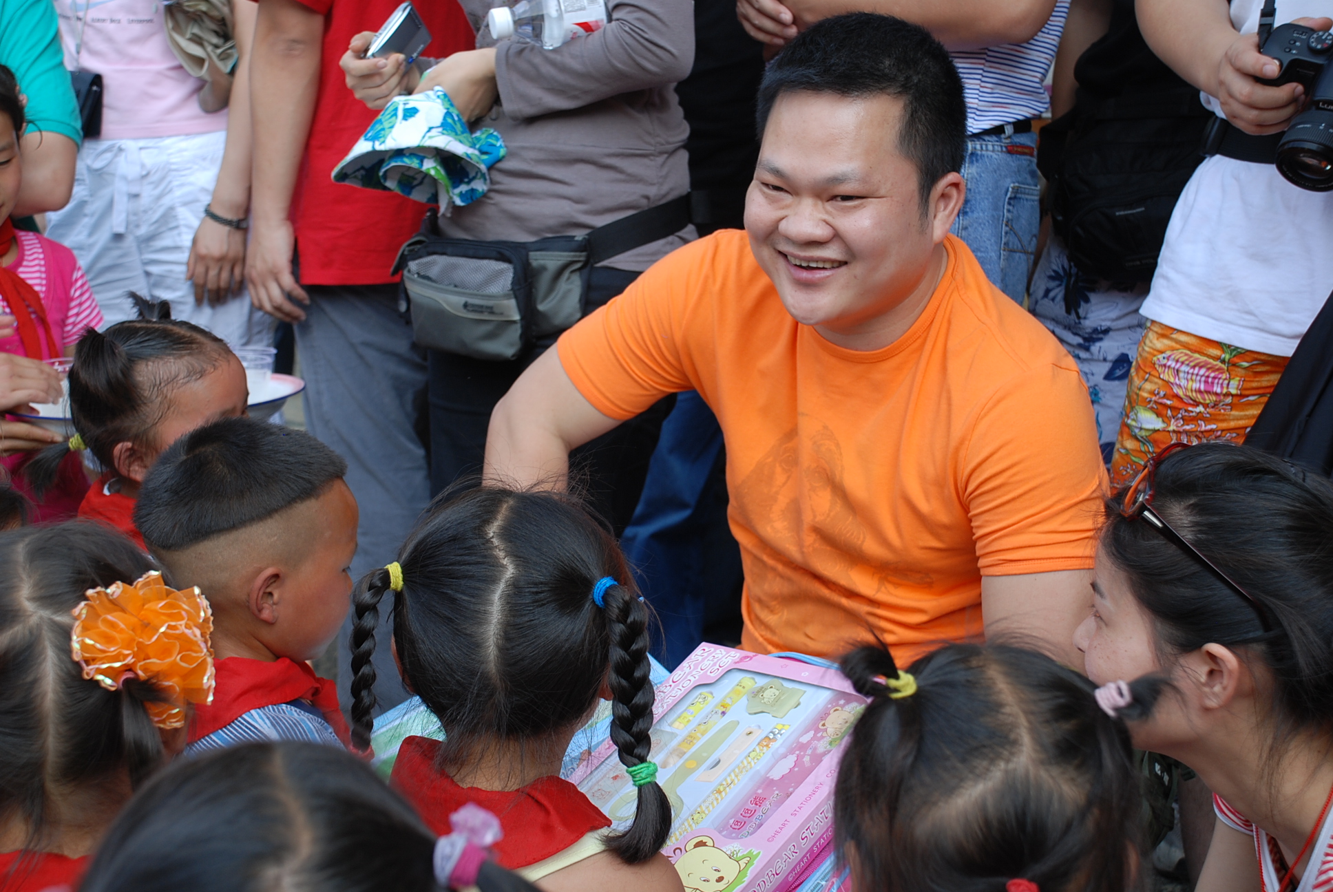 爱的传递 ——2008 湘西凤凰爱心之旅