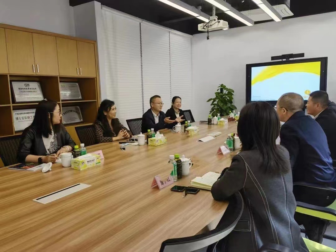 黄埔区委常委、统战部部长肖春辉到太阳成集团tyc138走访调研