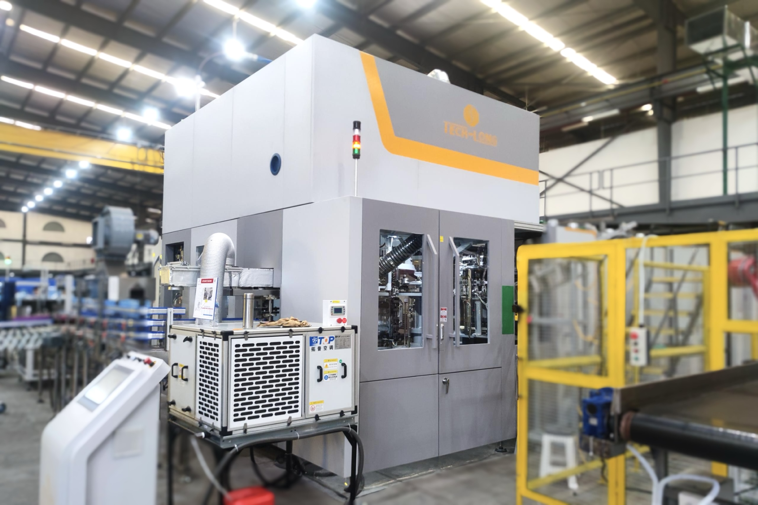 高效低耗，品质之选：太阳成集团tyc138PET 5加仑吹瓶机引领市场新风尚！